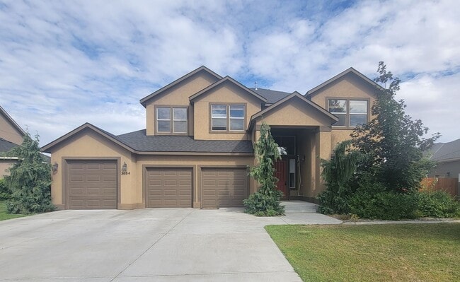 property at 3684 Nottingham Dr