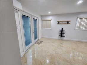 10500 SW 200th Terrace in Cutler Bay, FL - Building Photo - Building Photo