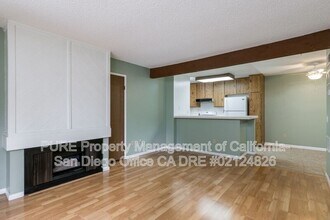 9129 Village Glen Dr in San Diego, CA - Building Photo - Building Photo