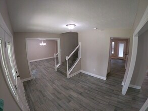 2614 N Woodloch St in Conroe, TX - Building Photo - Building Photo
