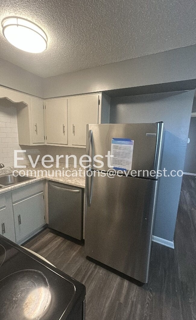 9 Meredith Ct, Unit 6 in Little Rock, AR - Building Photo - Building Photo