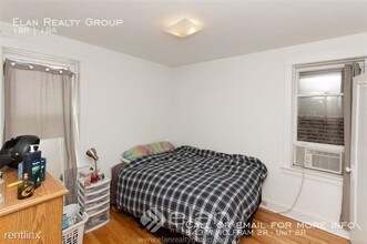 843 W Wolfram St-Unit -Unit 2R in Chicago, IL - Building Photo - Building Photo