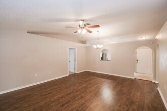 2668 Lantana Lakes Dr W in Jacksonville, FL - Building Photo - Building Photo