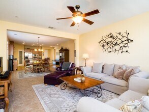 2383 Mack Pl in Woodland, CA - Building Photo - Building Photo