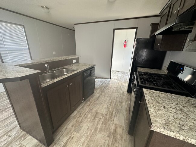 property at 5913 W Maple St