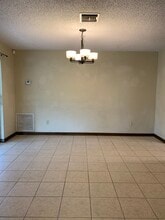 1031 Sullivan St in Deltona, FL - Building Photo - Building Photo