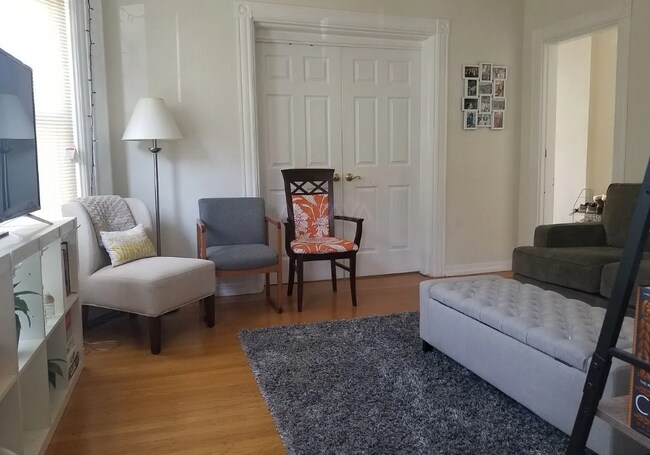 25 Ibbetson St, Unit 1 in Somerville, MA - Building Photo - Building Photo