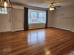 24 Savi Ave in Waterford, CT - Building Photo - Building Photo