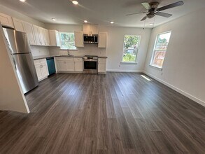 9241 Seeker St in Houston, TX - Building Photo - Building Photo