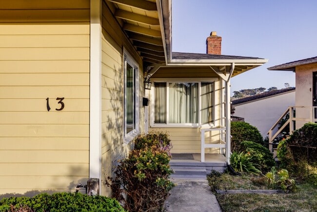 property at 13 Hermosa Ln