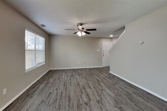 33326 Cottonwood Bend in Magnolia, TX - Building Photo - Building Photo