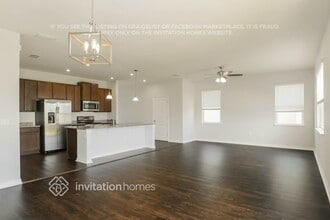 10479 Hawks Landing Dr in Land O Lakes, FL - Building Photo - Building Photo