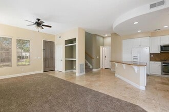7037 Surfbird Cir in Carlsbad, CA - Building Photo - Building Photo