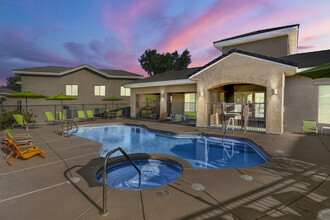 The Place At Canyon Ridge in Tucson, AZ - Foto de edificio - Building Photo