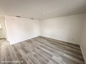 2201 Conway Dr in Deltona, FL - Building Photo - Building Photo