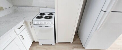 909 University Ave, Unit 214 in Honolulu, HI - Foto de edificio - Building Photo