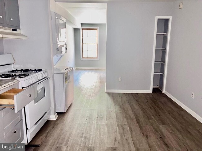 508 S Juniper St in Philadelphia, PA - Building Photo - Building Photo