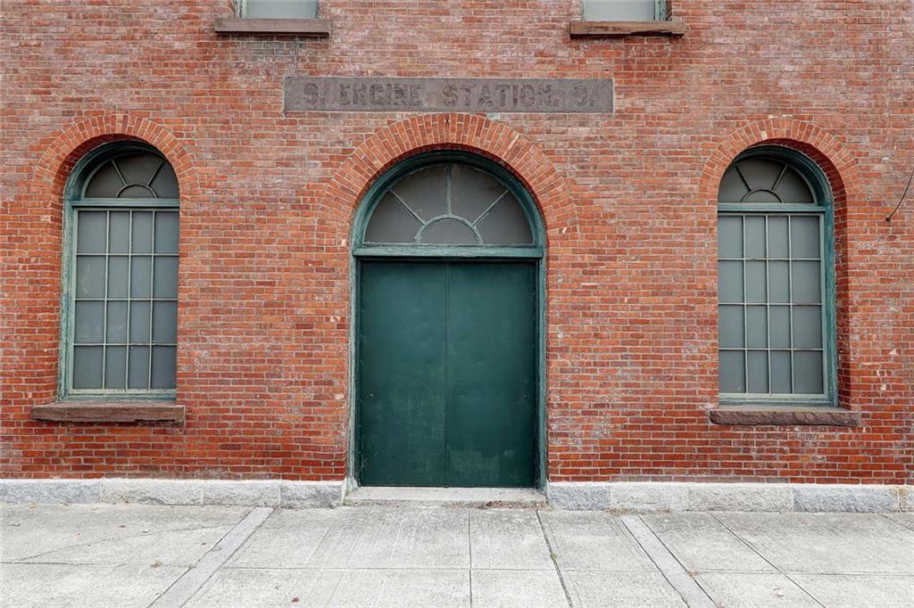 4 Pallas St in Providence, RI - Building Photo
