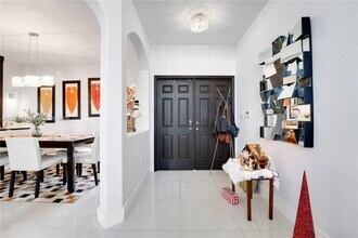 11261 NW 55th Ln in Doral, FL - Building Photo - Building Photo