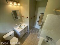 810 Parliament St photo'