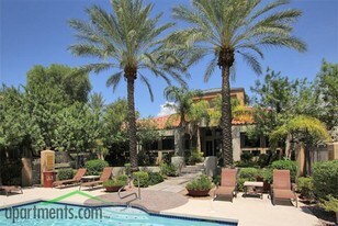 Frank's on Shea in Scottsdale, AZ - Building Photo