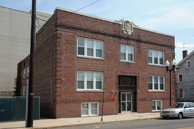 147 Welton St in New Brunswick, NJ - Foto de edificio - Building Photo