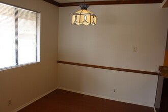 1673 E Kingsley Ave in Pomona, CA - Building Photo - Building Photo