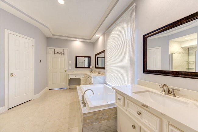property at 3622 Springhill Ln