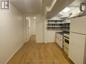 114 Baldwin St in Toronto, ON - Building Photo - Building Photo