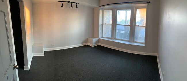 6504 S Maryland Ave in Chicago, IL - Building Photo - Building Photo