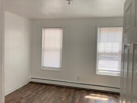 6 Garden St, Unit Second Floor in New Haven, CT - Building Photo