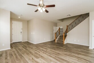 1298 W Calle Libro Del Retrato in Sahuarita, AZ - Building Photo - Building Photo