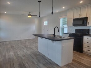 8 Drake Ln in Beecher, IL - Building Photo - Building Photo