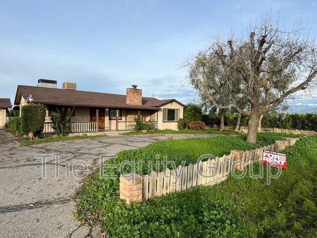 property at 228 W Teapot Dome Ave