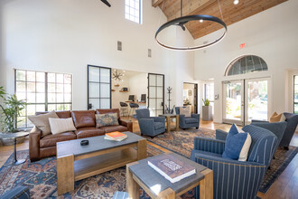 Shadow Creek Apartments in Santa Rosa, CA - Building Photo - Interior Photo