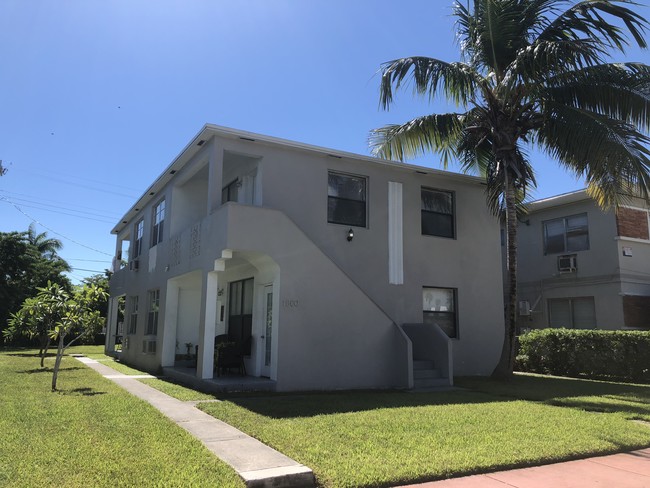 1800 Normandy Dr in Miami Beach, FL - Building Photo - Other