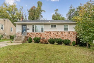 8312 Potomac Ave in College Park, MD - Building Photo