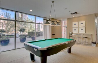 1408 Strathmore Mews in Vancouver, BC - Building Photo - Building Photo