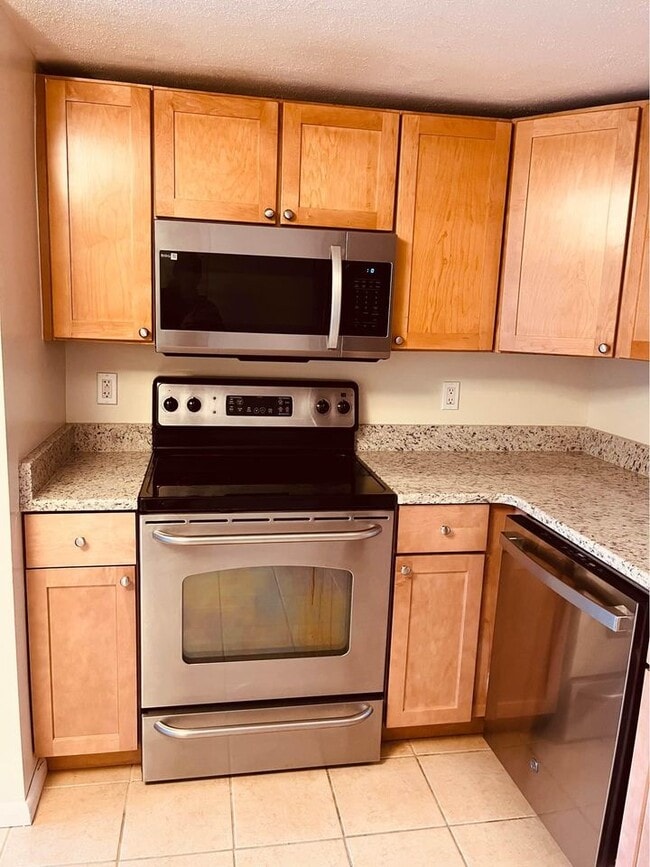 870 Haverhill St, Unit 11C in Rowley, MA - Building Photo - Building Photo