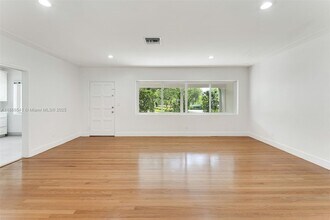 4724 Orduna Dr in Coral Gables, FL - Building Photo - Building Photo