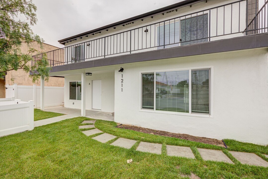 1211 Beryl St in Redondo Beach, CA - Building Photo