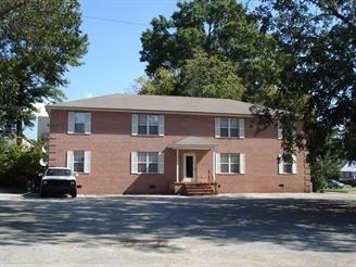 Mid Town Apartments in Lexington, TN - Building Photo