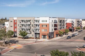 Main Street Plaza Apartments in Roseville, CA - Building Photo - Building Photo