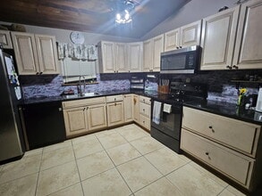 29267 Cypress Dr in Big Pine Key, FL - Building Photo - Building Photo