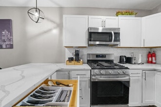 529 Ave E in Bayonne, NJ - Building Photo - Building Photo