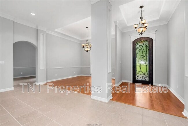 property at 2009 Moses Creek Ct