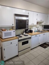 804 Cypress Blvd in Pompano Beach, FL - Foto de edificio - Building Photo