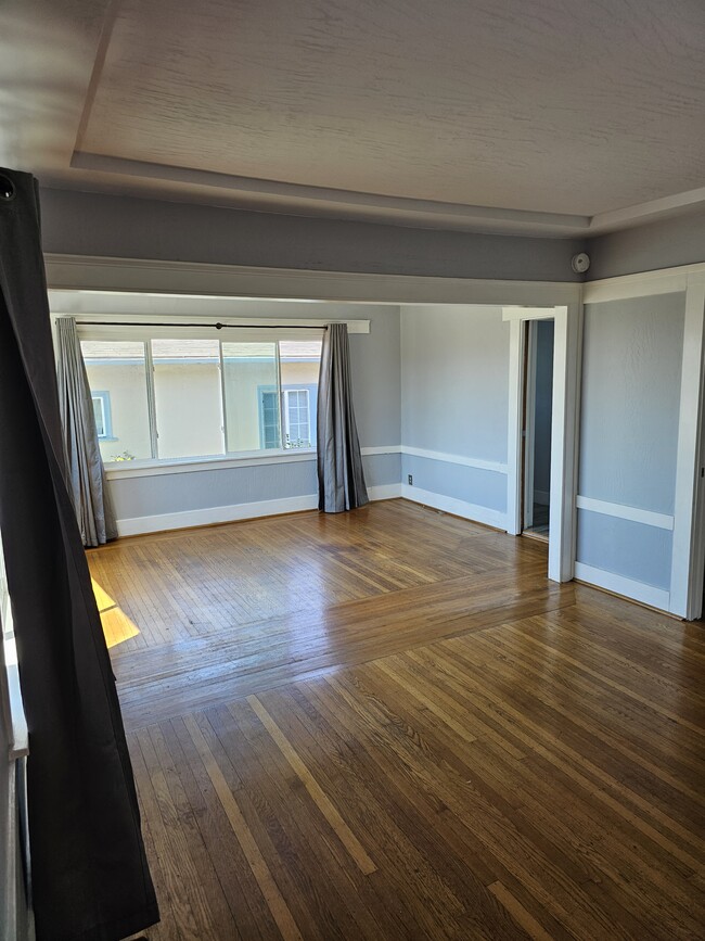 1364 E 32nd St in Oakland, CA - Building Photo - Building Photo