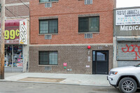 111 E 183rd St in Bronx, NY - Foto de edificio - Building Photo