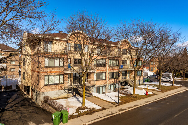 7643-7649 André-Arnoux St in Montréal, QC - Building Photo - Primary Photo